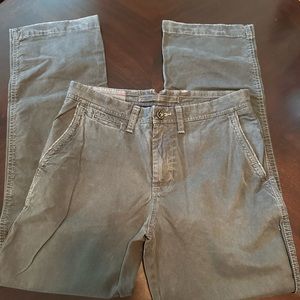 American Eagle Gray Chino / Khaki Pants 30x32